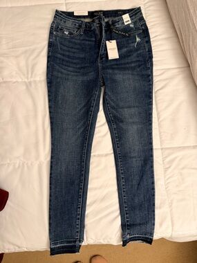Judy Blue Mid/Dark Blue Skinny Jeans